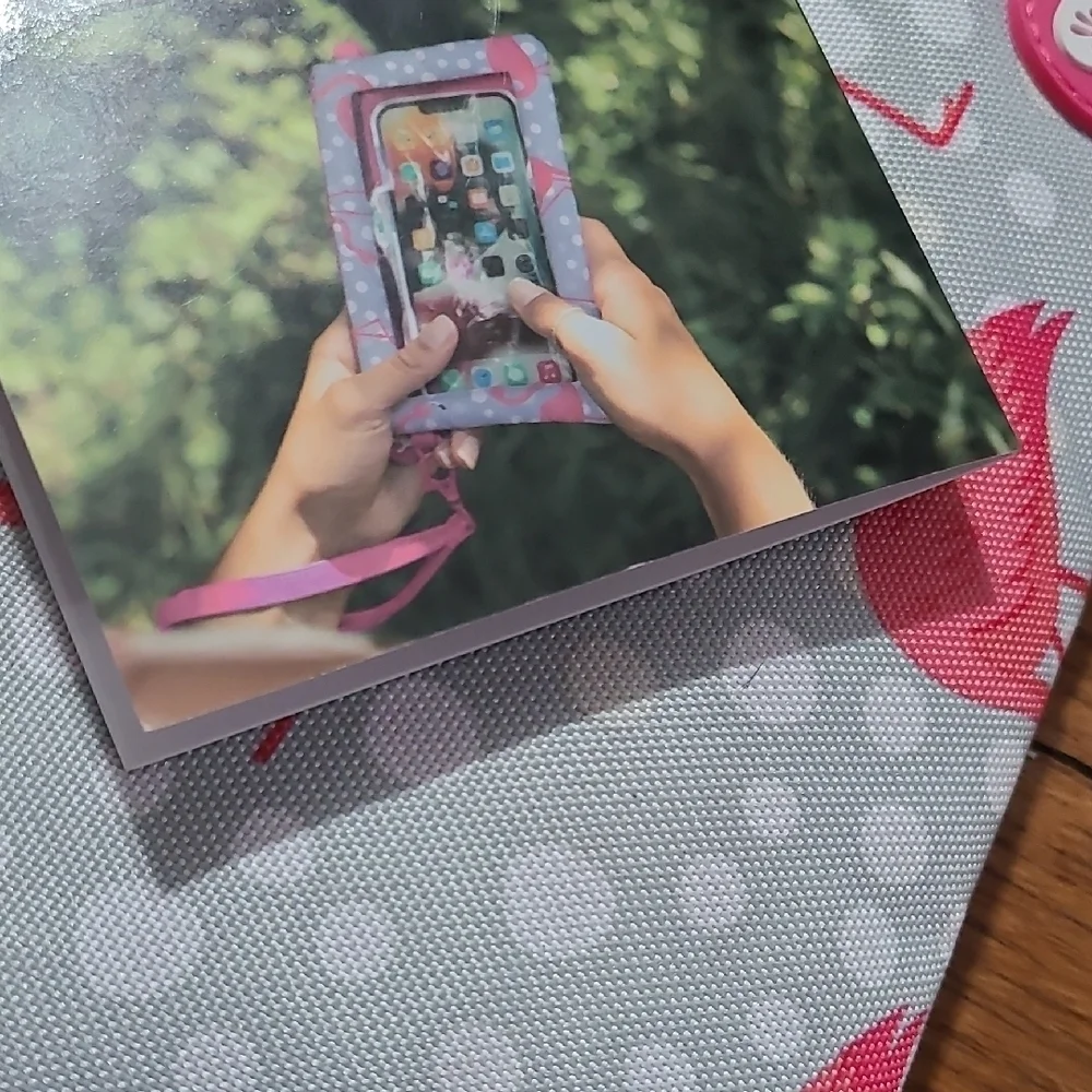 Pink Protective‎ Smartphone Case with Modern Design